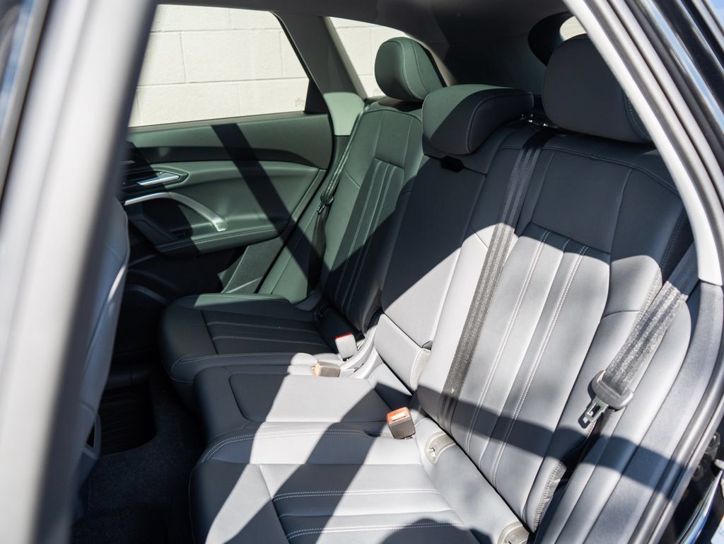 New 2026 Audi Q5 Premium Plus AWD/4WD image 9