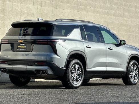 Certified 2024 Chevrolet Traverse LT image 4