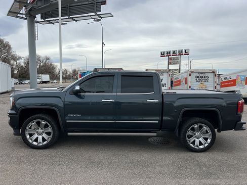 Used 2017 GMC Sierra 1500 Denali w/ Denali Ultimate Package image 2