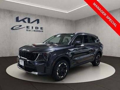 New 2026 Kia Sorento S w/ S Panoramic Sunroof Package