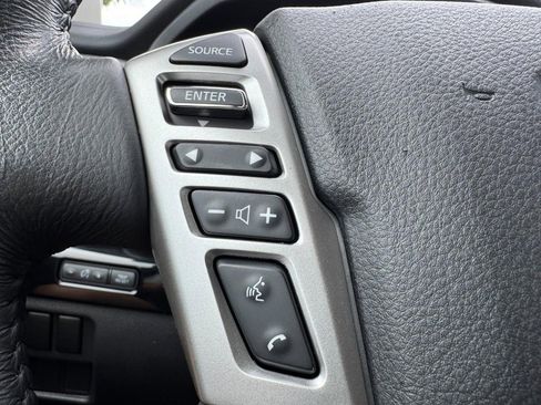 Used 2023 Nissan Titan SV w/ SV Utility Package image 14