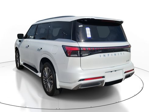 New 2026 INFINITI QX80 Luxe image 4