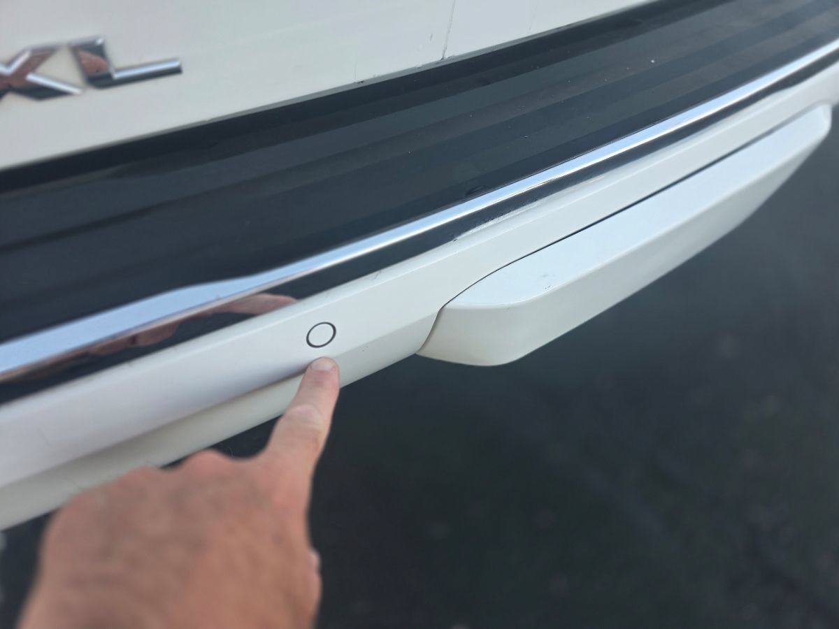Used 2019 GMC Yukon XL SLT w/ Open Road Package AWD/4WD image 16