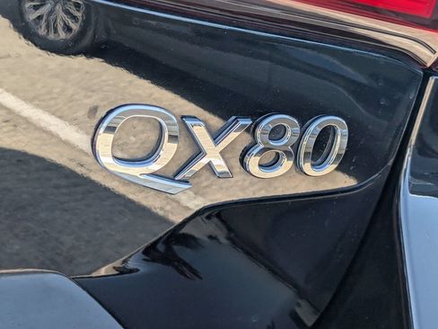 Used 2018 INFINITI QX80 2WD w/ Driver Assistance Package image 8