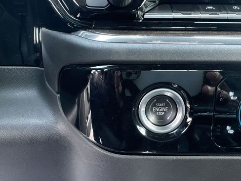 Used 2023 Chevrolet Silverado 1500 RST image 22