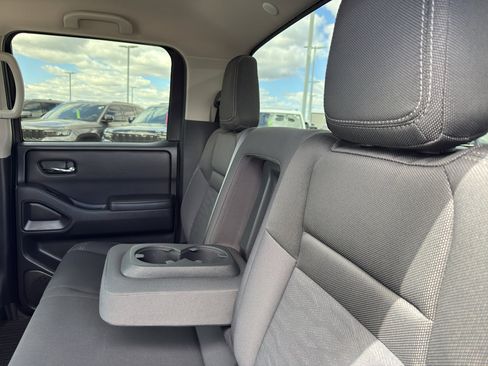 Used 2023 Nissan Frontier SV w/ Tow Package AWD/4WD image 34
