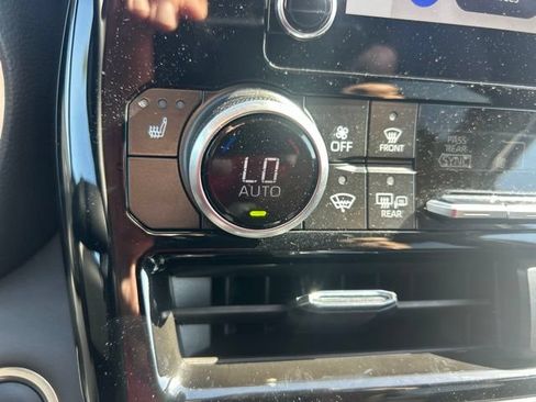 Used 2026 Toyota Highlander XLE AWD/4WD image 21