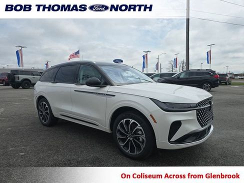 New 2026 Lincoln Nautilus Reserve AWD/4WD image 2