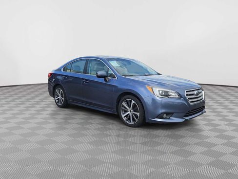Used 2017 Subaru Legacy 2.5i Limited AWD/4WD image 2