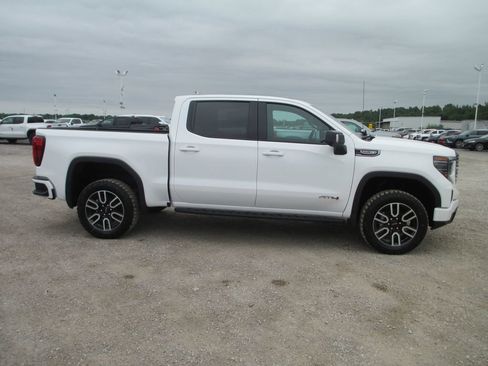 New 2026 GMC Sierra 1500 AT4 w/ AT4 Premium Package AWD/4WD image 3