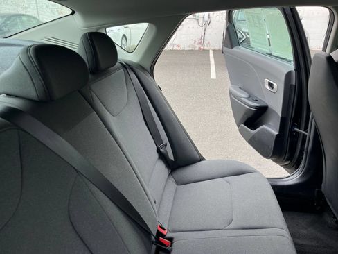 Used 2025 Kia K4 FWD image 37
