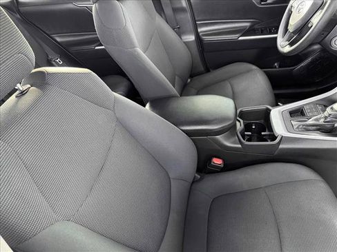 Certified 2024 Toyota RAV4 LE AWD/4WD image 19