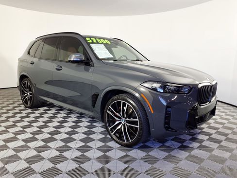 Used 2024 BMW X5 xDrive40i w/ M Sport Package AWD/4WD image 3