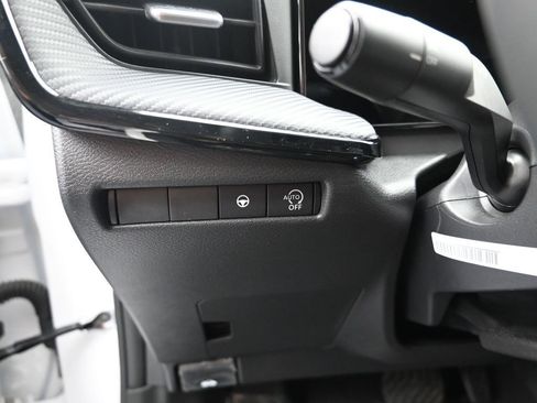 New 2026 Nissan Kicks SR FWD image 13