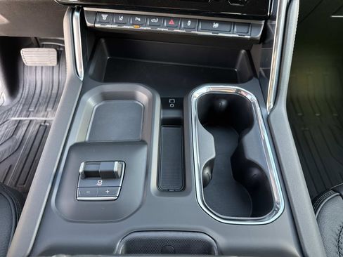 New 2026 GMC Sierra 3500 Denali w/ Denali Reserve Package image 33