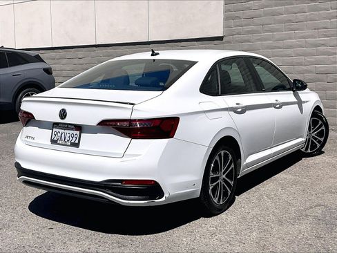 Certified 2023 Volkswagen Jetta Sport FWD image 13