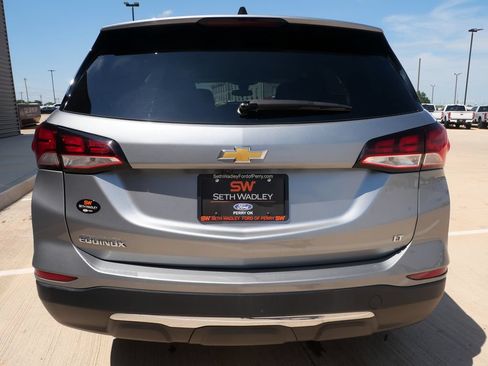 Used 2023 Chevrolet Equinox LT FWD image 5
