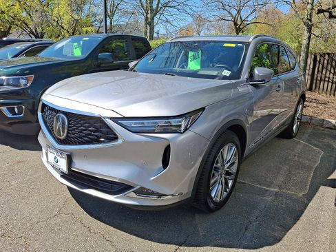 Used 2022 Acura MDX SH-AWD w/ Advance Package image 3