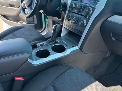 Used 2014 Ford Explorer XLT FWD image 16
