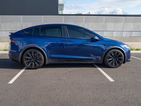 Used 2022 Tesla Model X AWD/4WD image 8