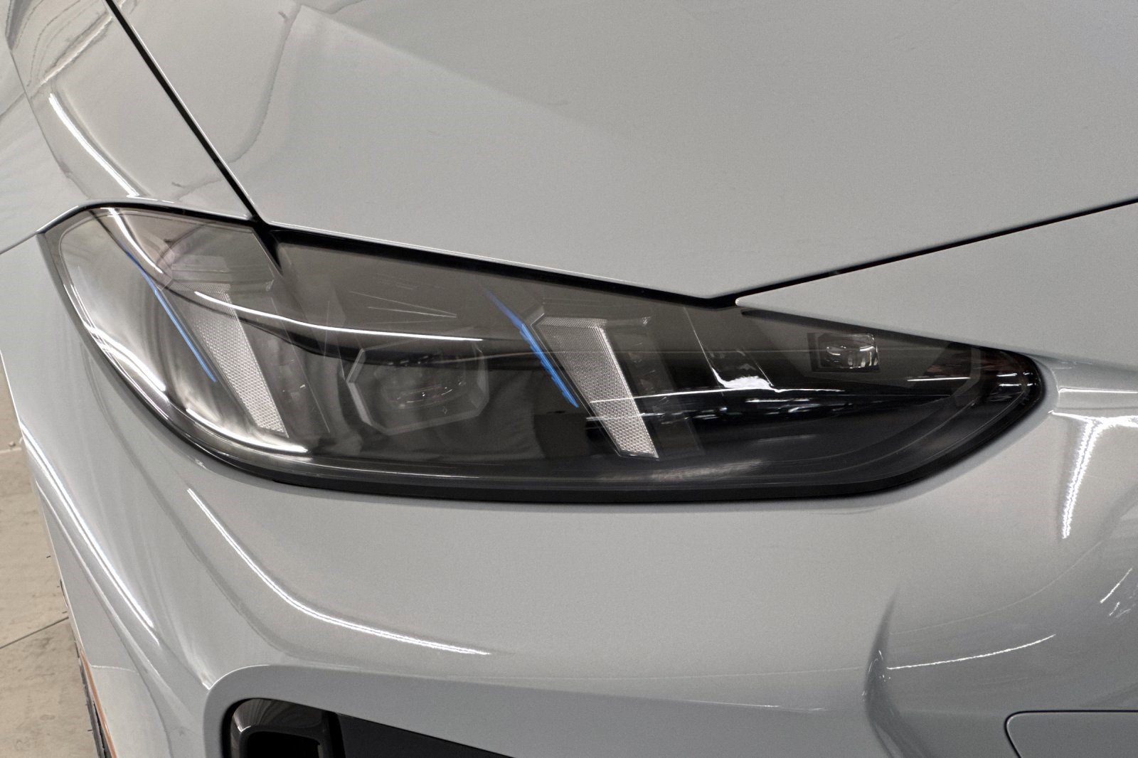 Used 2026 BMW i4 xDrive40i w/ M Sport Package AWD/4WD image 11