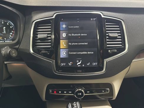 Used 2018 Volvo XC90 T6 Momentum w/ Momentum Plus Package image 18