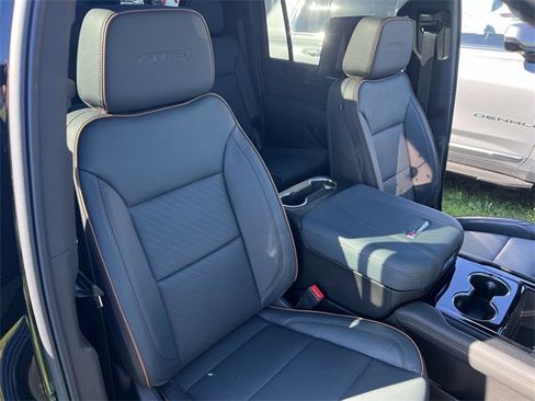 New 2026 GMC Yukon XL AT4 w/ AT4 Premium Plus Package image 17