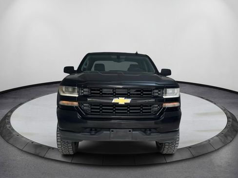 Used 2016 Chevrolet Silverado 1500 Custom w/ Custom Convenience Package image 2