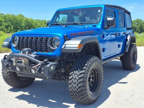 Used 2024 Jeep Wrangler Unlimited Rubicon AWD/4WD image 26