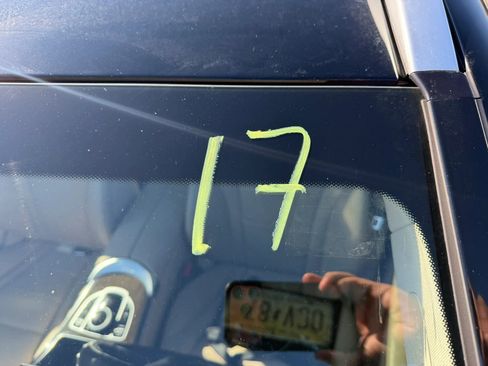 Used 2019 Mercedes-Benz GLC 300 4MATIC w/ Premium Package image 28