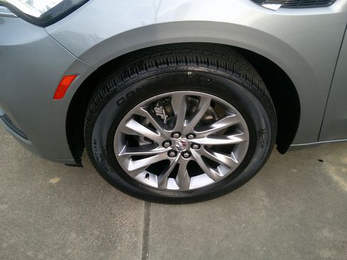 Used 2023 Buick Enclave Avenir w/ Avenir Technology Package image 7