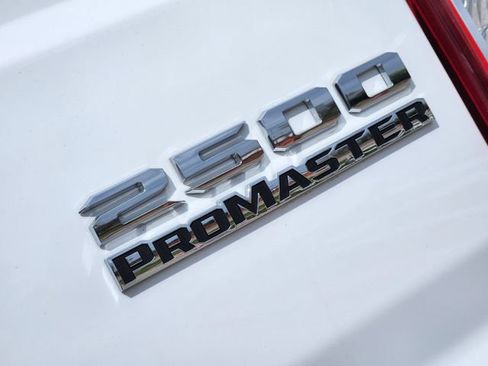 Used 2025 RAM ProMaster 2500 w/ Convenience Group image 13