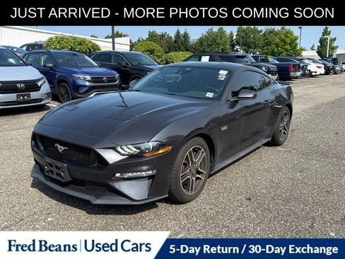 Used 2022 Ford Mustang GT Premium w/ Equipment Group 401A RWD image 3