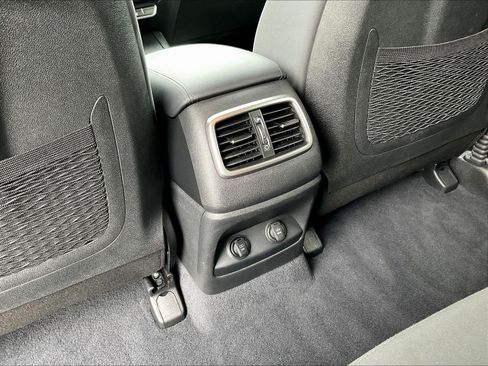 Used 2020 Kia Sorento S FWD image 10