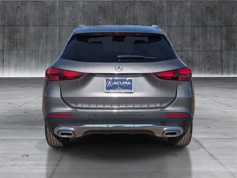 Used 2025 Mercedes-Benz GLA 250 4MATIC w/ Winter Package image 5