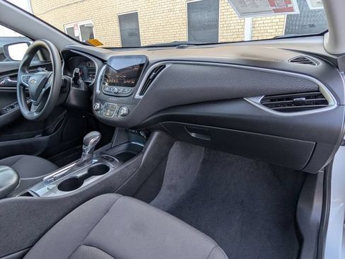 Used 2024 Chevrolet Malibu LT FWD image 21