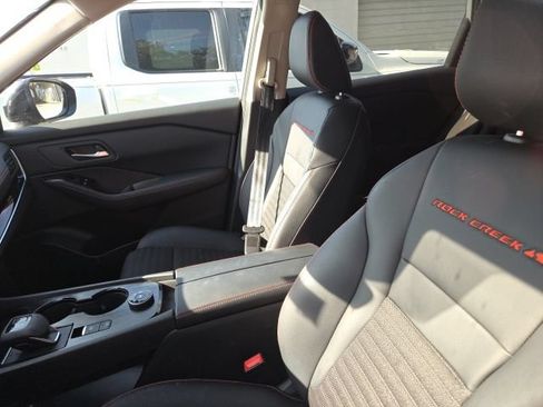 Certified 2026 Nissan Rogue SV AWD/4WD image 9