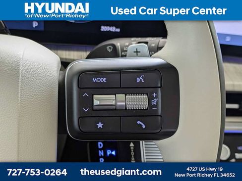 Used 2025 Hyundai Santa Fe Calligraphy AWD/4WD image 40