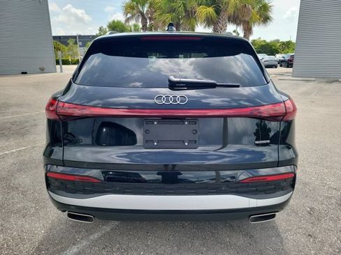 Certified 2025 Audi Q5 Premium w/ Convenience Package AWD/4WD image 6