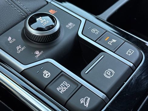 New 2025 Kia Sorento SX Prestige image 31