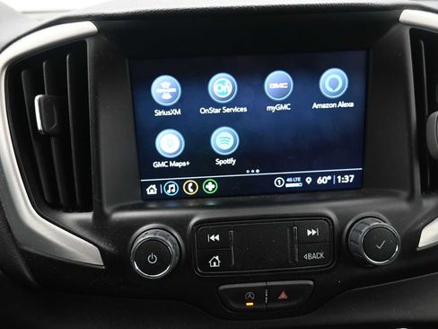 Used 2023 GMC Terrain SLT image 16