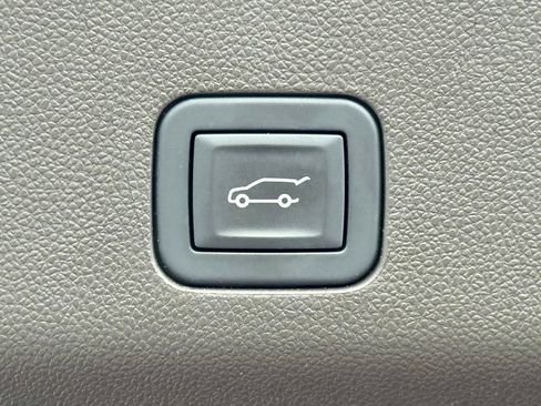 Certified 2024 Cadillac Escalade Sport w/ LPO, ONYX Package AWD/4WD image 38