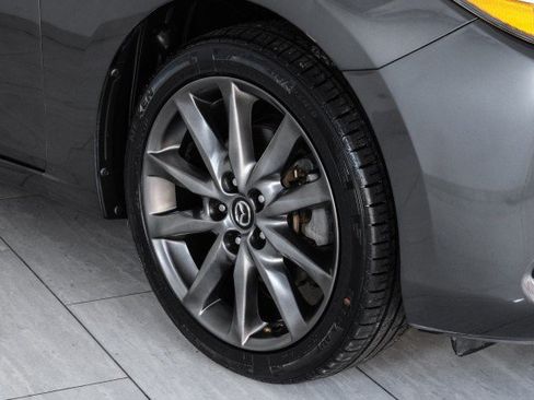 Used 2018 MAZDA MAZDA3 Touring FWD image 58