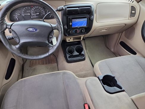 Used 2002 Ford Ranger XLT image 10