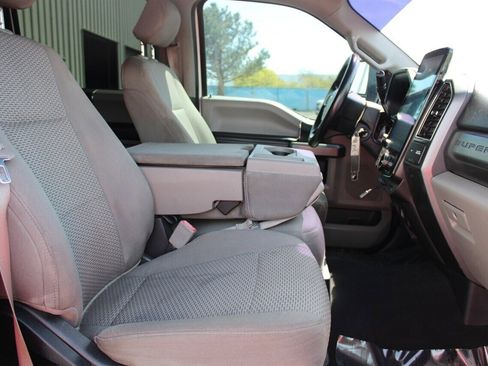 Used 2019 Ford F250 XLT w/ Snow Plow Prep Package AWD/4WD image 21