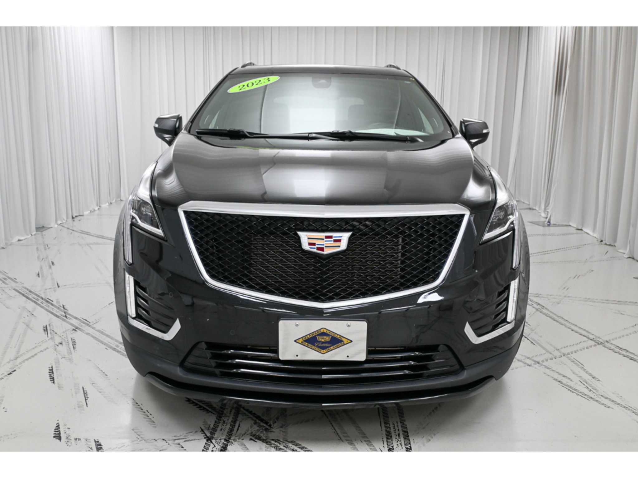 Used 2023 Cadillac XT5 Sportv AWD/4WD image 3