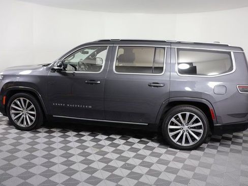 Used 2023 Jeep Grand Wagoneer Series II w/ Premium Group II image 5