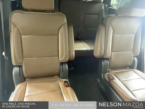 Used 2021 Chevrolet Tahoe High Country w/ Premium Package AWD/4WD image 31