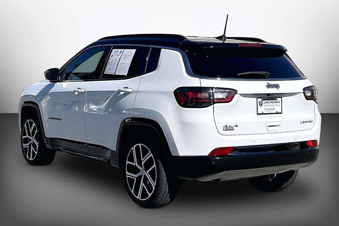 Used 2024 Jeep Compass Limited w/ Elite Group AWD/4WD image 6
