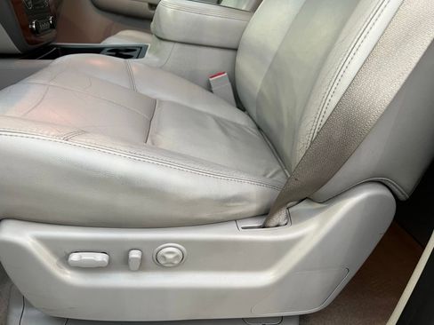 Used 2007 Chevrolet Tahoe LTZ w/ LTZ Preferred Equipment Group image 22